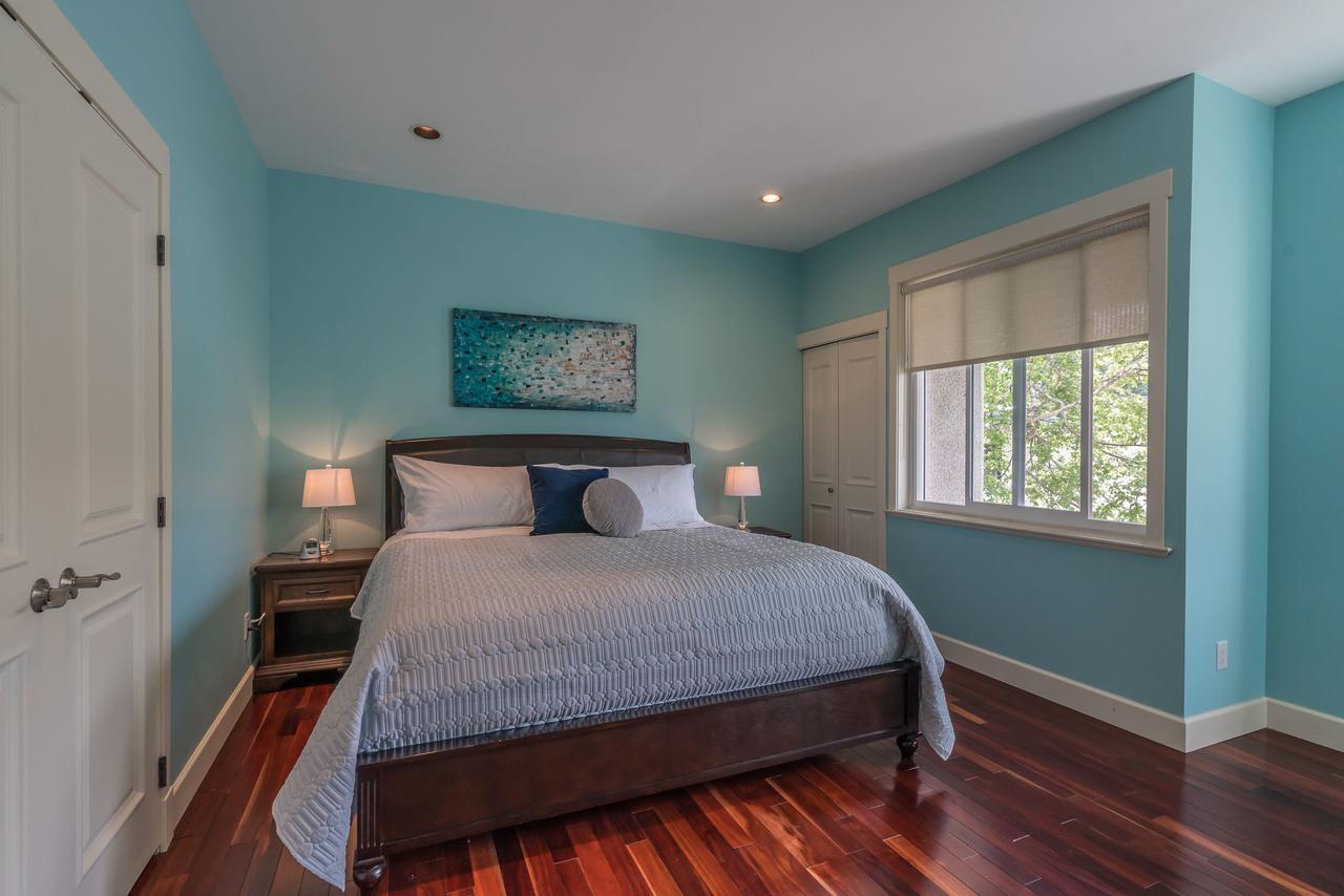 Luxury Penthouse Downtown Nanaimo Daire Dış mekan fotoğraf